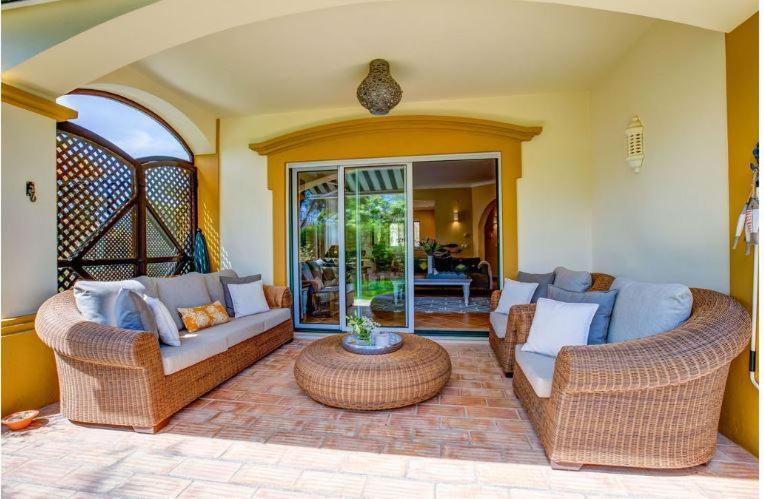 2Bedroom Bungalow Heated Shared Pool ,Near Carvoeiro And Ferrugudo Extérieur photo